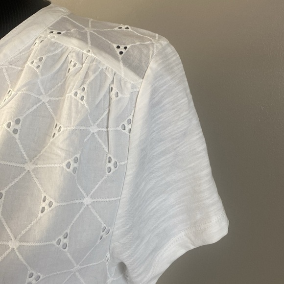 St John’s Bay White Eyelet Top Tee 100% Cotton Split Next Sz L NWOT - Picture 3 of 7